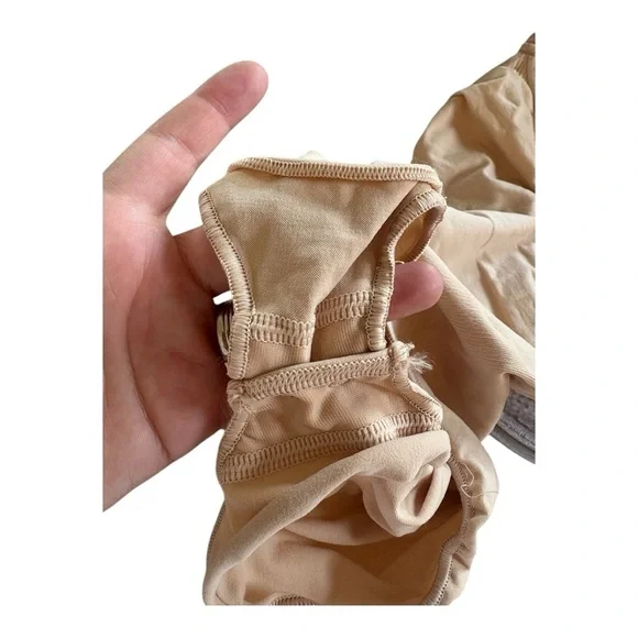 SKIMS sculpting snaps bodysuit- L/XL in color sand - Picture 5 of 5